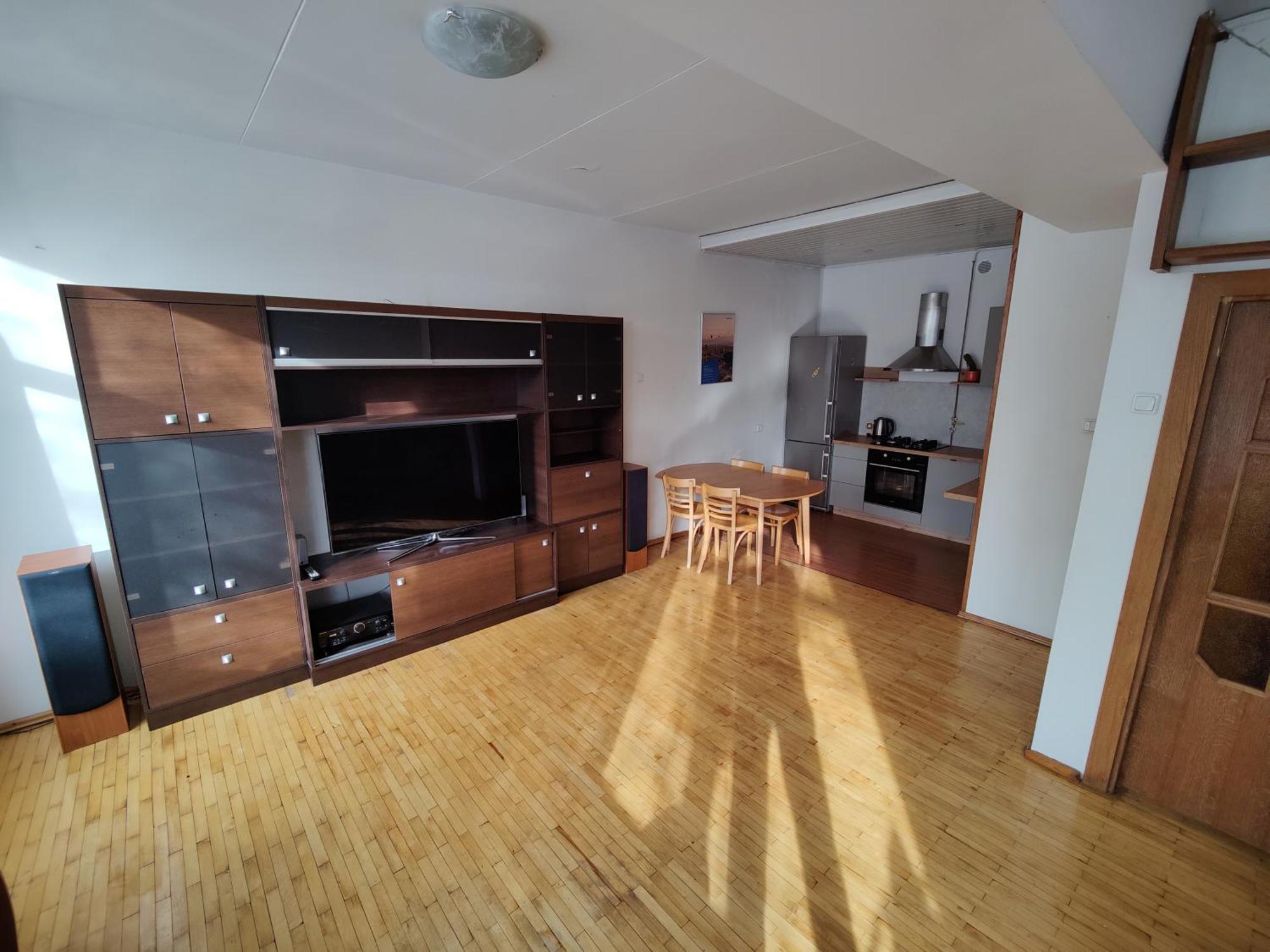 Leilighet Spacious Near Old Town